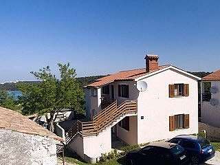 Apartmajska hiša - BANJ 226-2